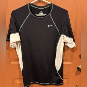 Nike Men's Black and White Short Sleeve Tee